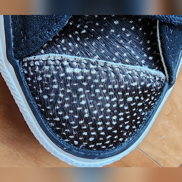 Chuck Taylor All Star Leather Pony Hair Low Top size 7.5 [38 EU] - Picture 8 of 10